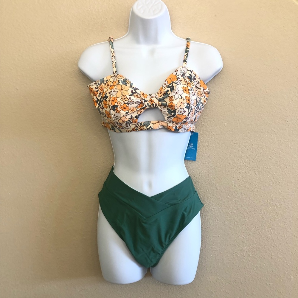 CUPSHE Ditsy Floral knotted Cutout Back Hook Closure High-Waisted Bikini Set L
